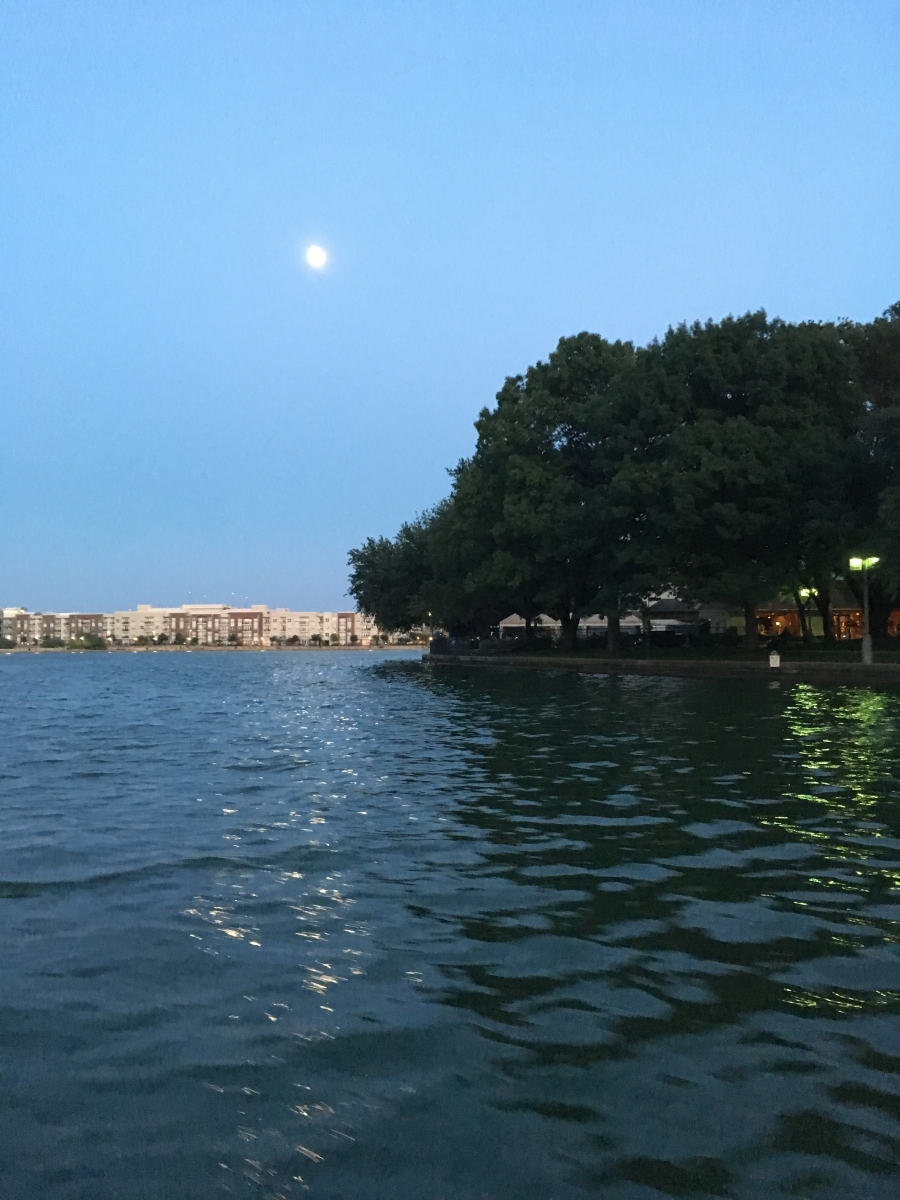 A full moon over Lake Caroline illuminates a romantic gondola ride. Photo by Elaine Warner