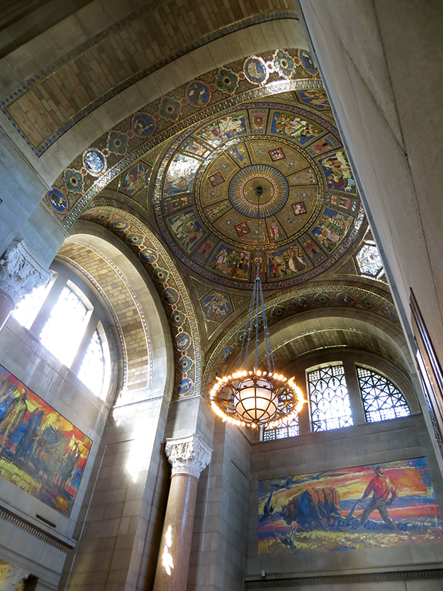 tate Capitol interior features elaborate mosaics and murals.