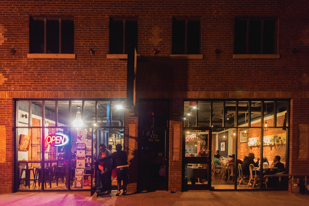 Enjoy live music every friday and saturday at Urban Roots in deep deuce