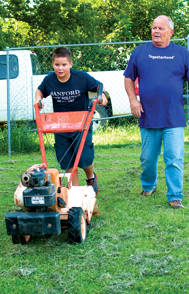 Volunteers aiding the community through the YMCA. Photo by Quit Nguyen