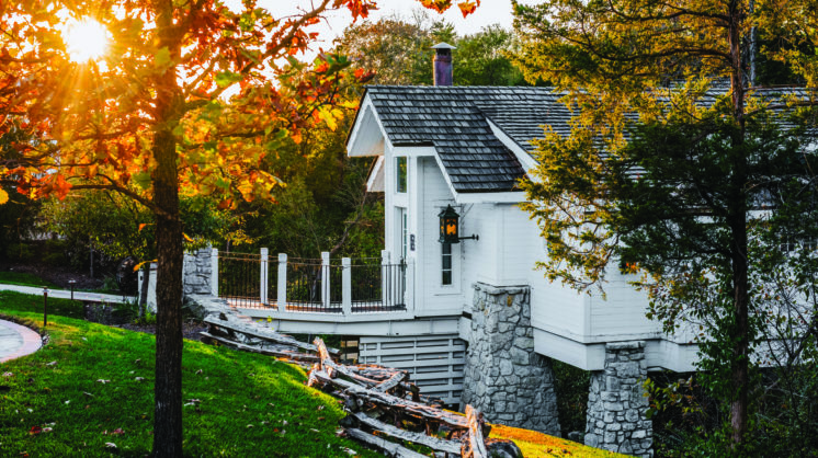 Bc Spa Cottage Fall