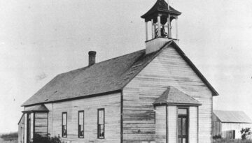 An early picture of the 1889 Territorial Schoolhouse.