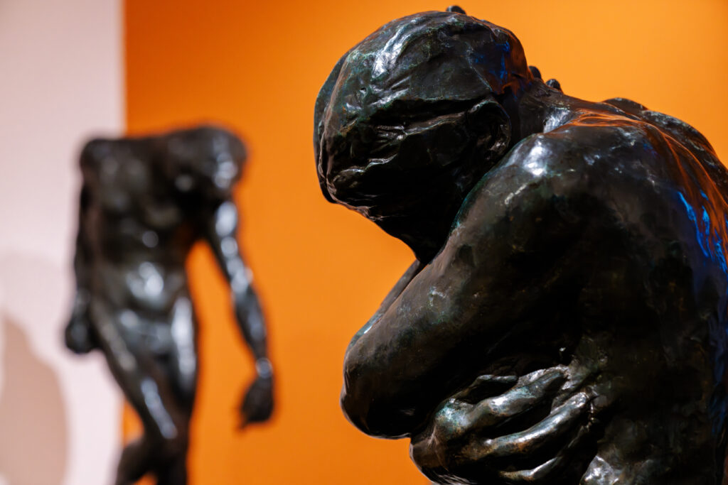 The exhibition explains the process of casting a sculpture in bronze step by step.