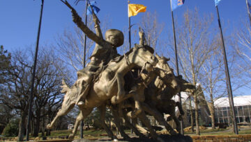 National Cowboy and Western Heritage Museum bronze sculpture by Frederic Remington.
